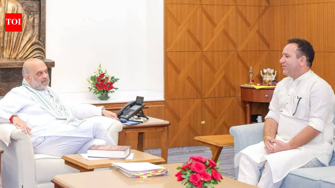 J&K BJP bigwig meets HM day after CM moves statehood resolution with autonomy reference