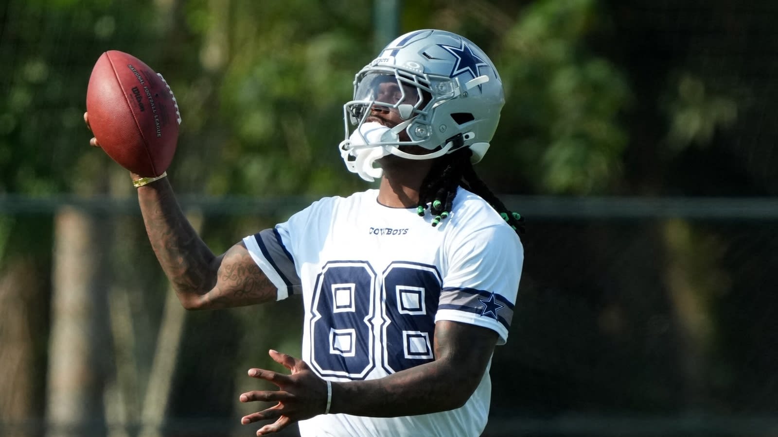Is CeeDee Lamb injured? Fans left frustrated as Cowboys WR sees limited involvement vs Ravens