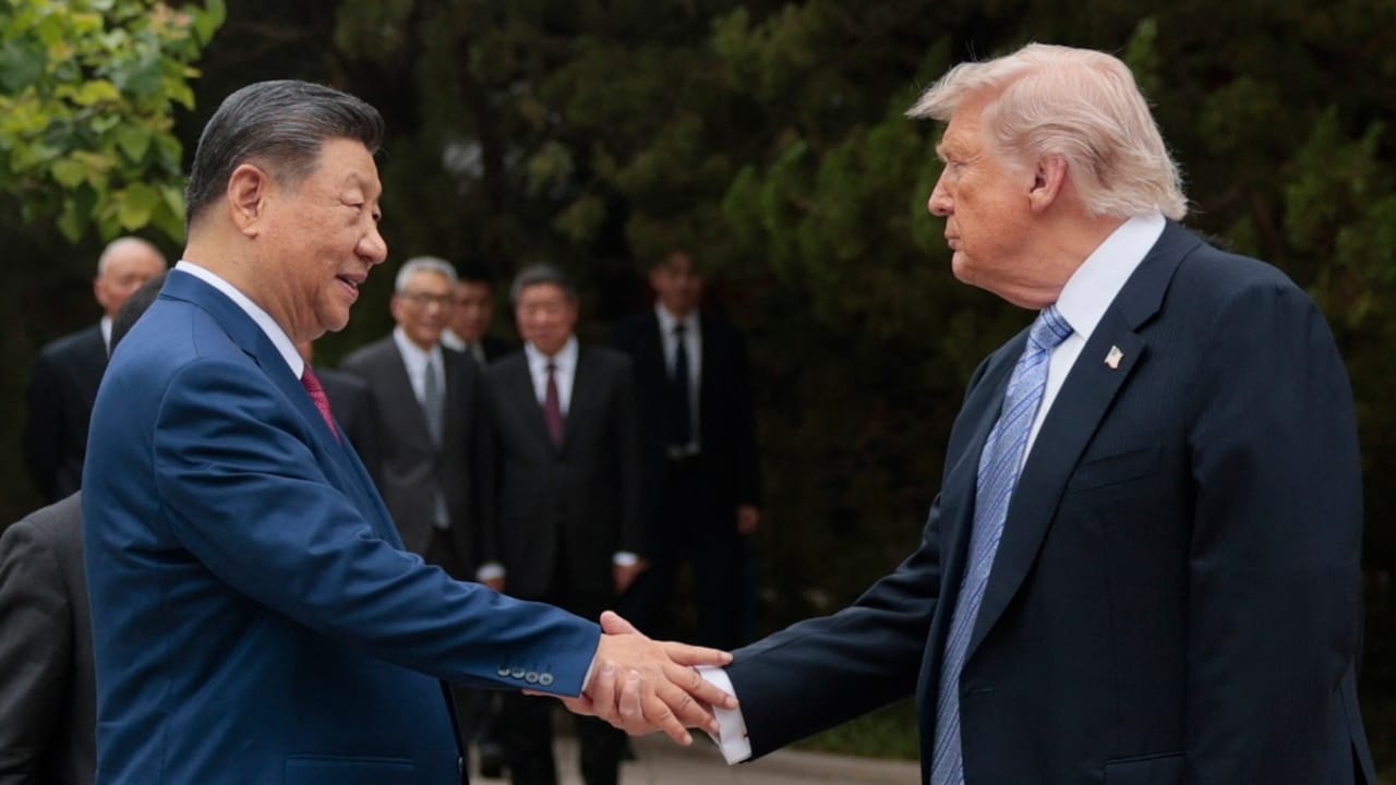 Trump Denies Offering To Sell Arms To Xi Jinping