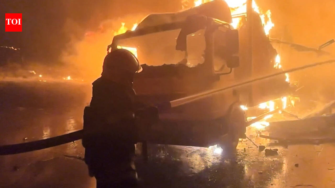 14 killed as fire tears through Russian fireworks factory