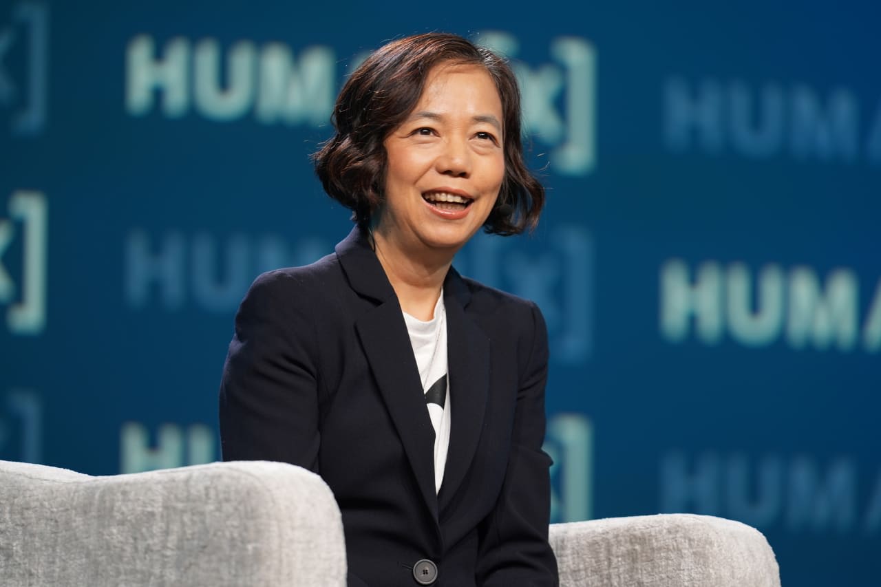 AMD makes a big bet on the next era of AI