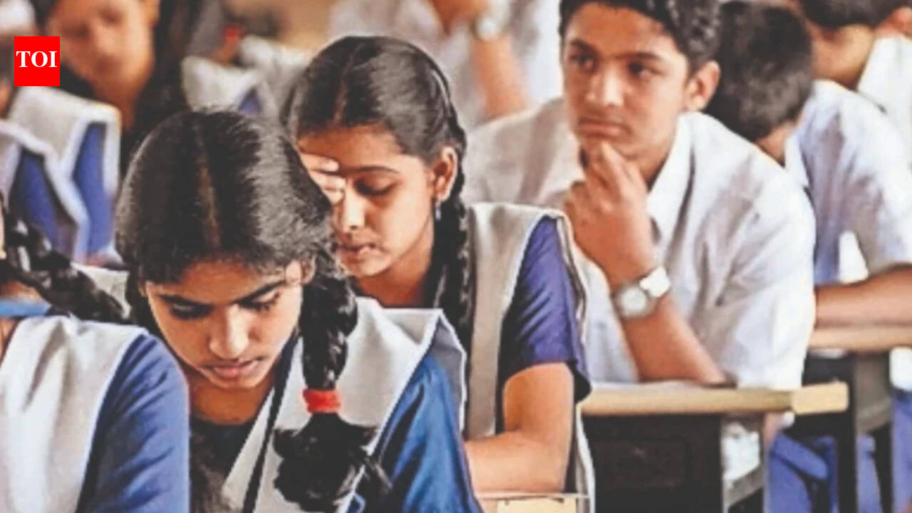SC to CBSE: Exempt Class VI from 3-language education policy this year