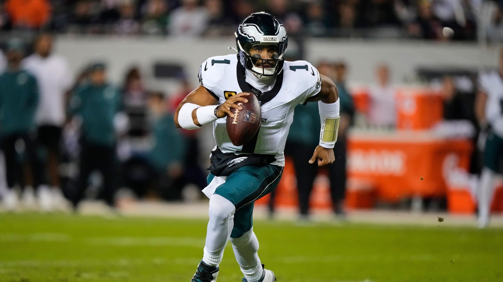 Did Jalen Hurts get injured today vs Bears? Controversy explained as Eagles QB blasts refs; Andy Dalton enters