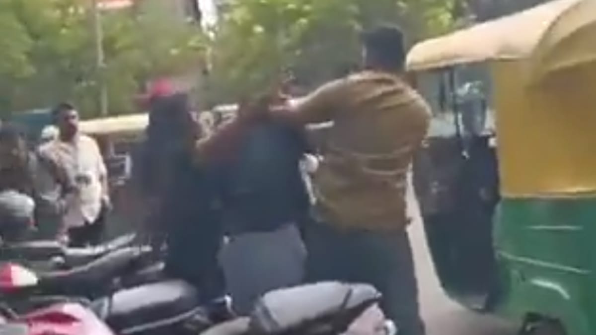 Bengaluru auto driver booked after brawl with two women
