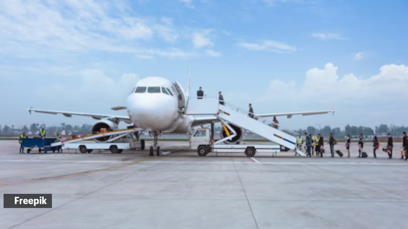 Storm over Mumbai forces 12 flights to be diverted to Gujarat