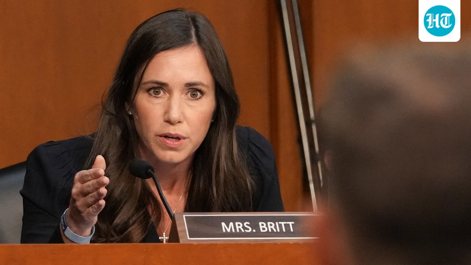 Sen. Katie Britt's reaction to Eric Schmitt's Atlanta Hawks gaffe at Jack Smith's hearing becomes a meme