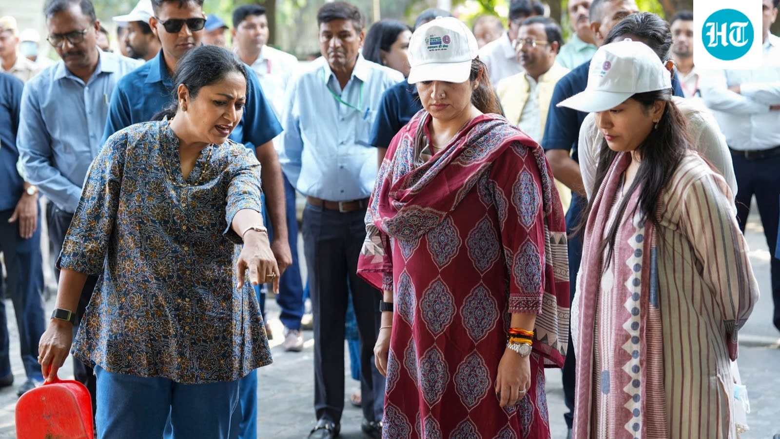 Delhi CM Rekha Gupta joins cleanliness drive at Kamla Nehru Ridge
