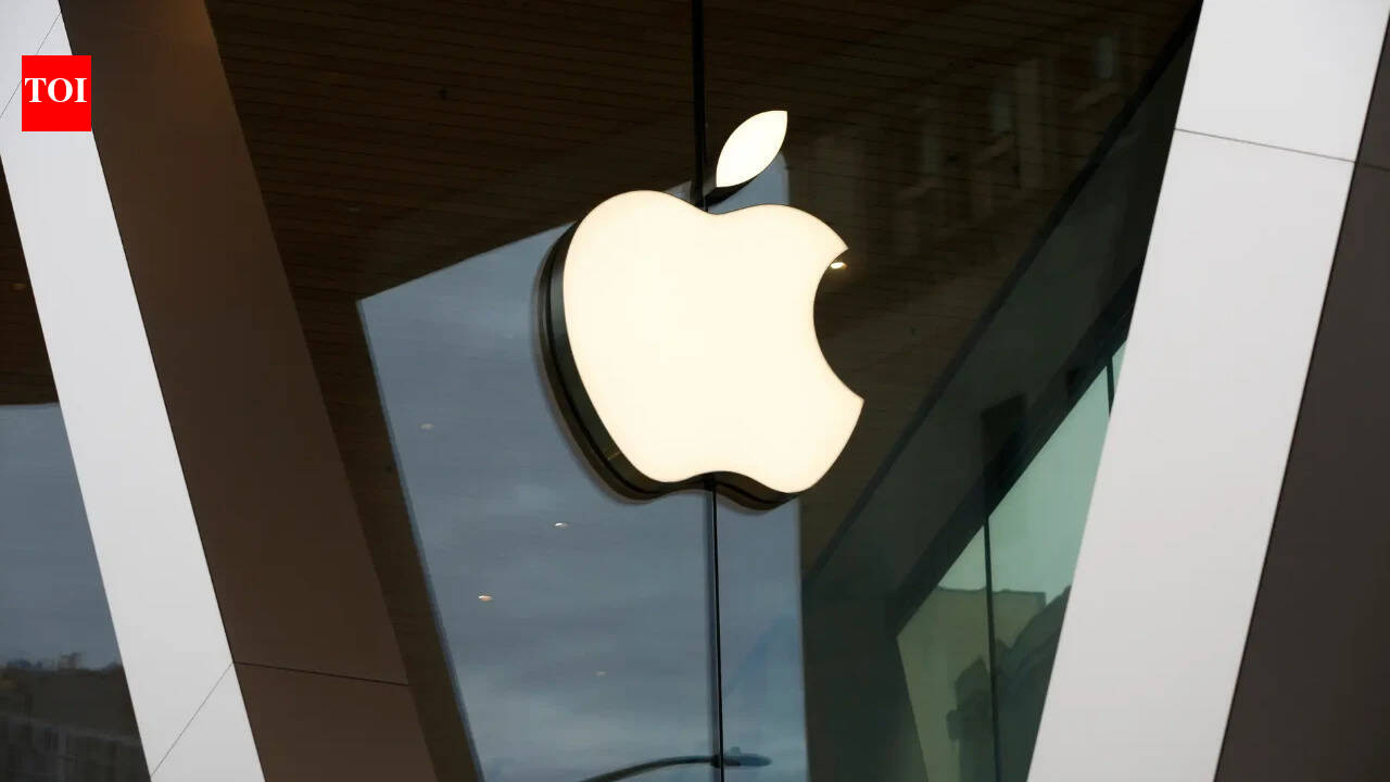 Why Apple thought AI could replace 5,000 AppleCare workers & what happened to the plan