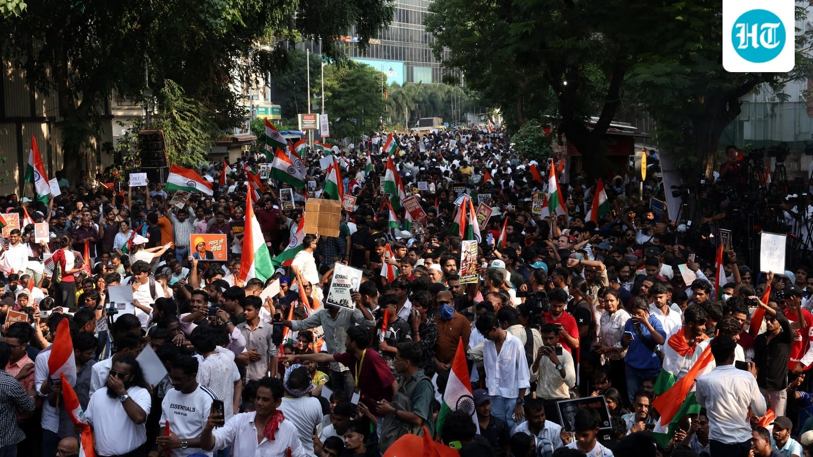 Javed Akhtar's jibe at CJP protest critics: ‘Same intensity’ for political jalsas?
