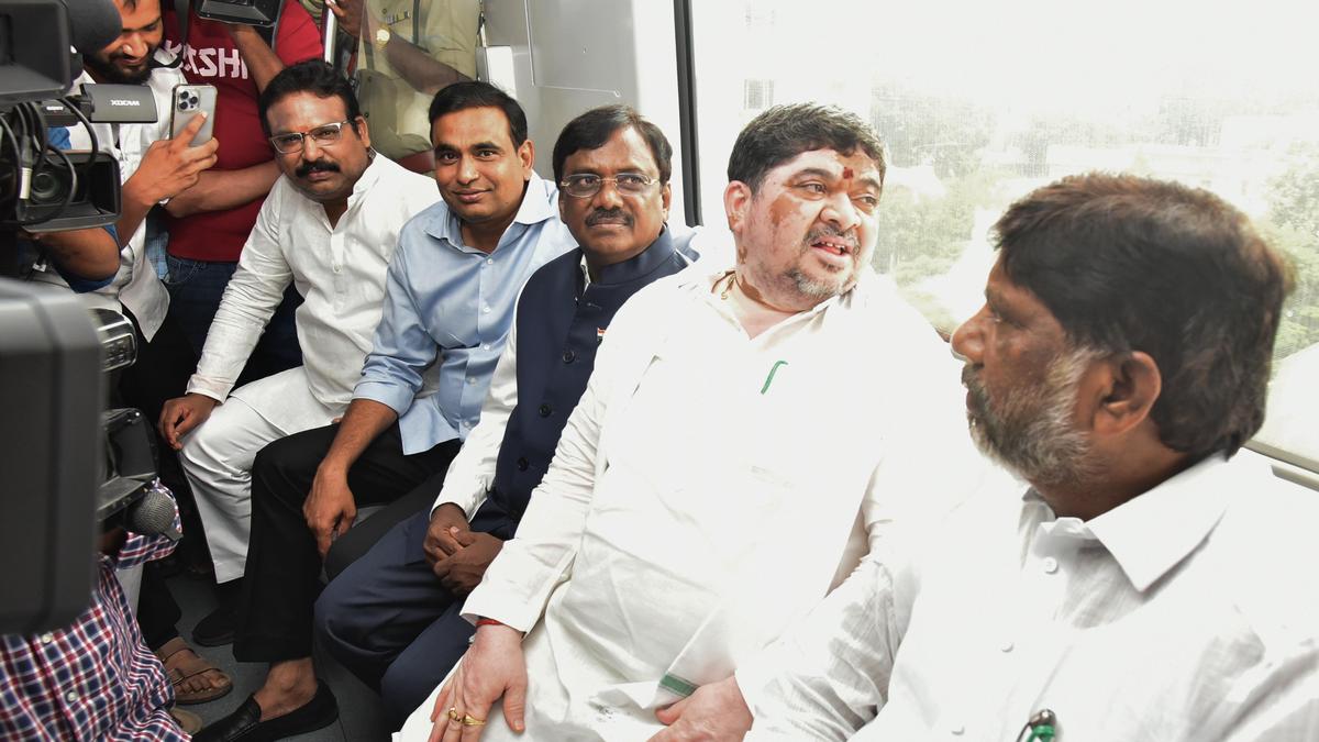 Deputy CM, Ministers use HMR-TGSRTC common pass to travel by metro rail and bus in Hyderabad
