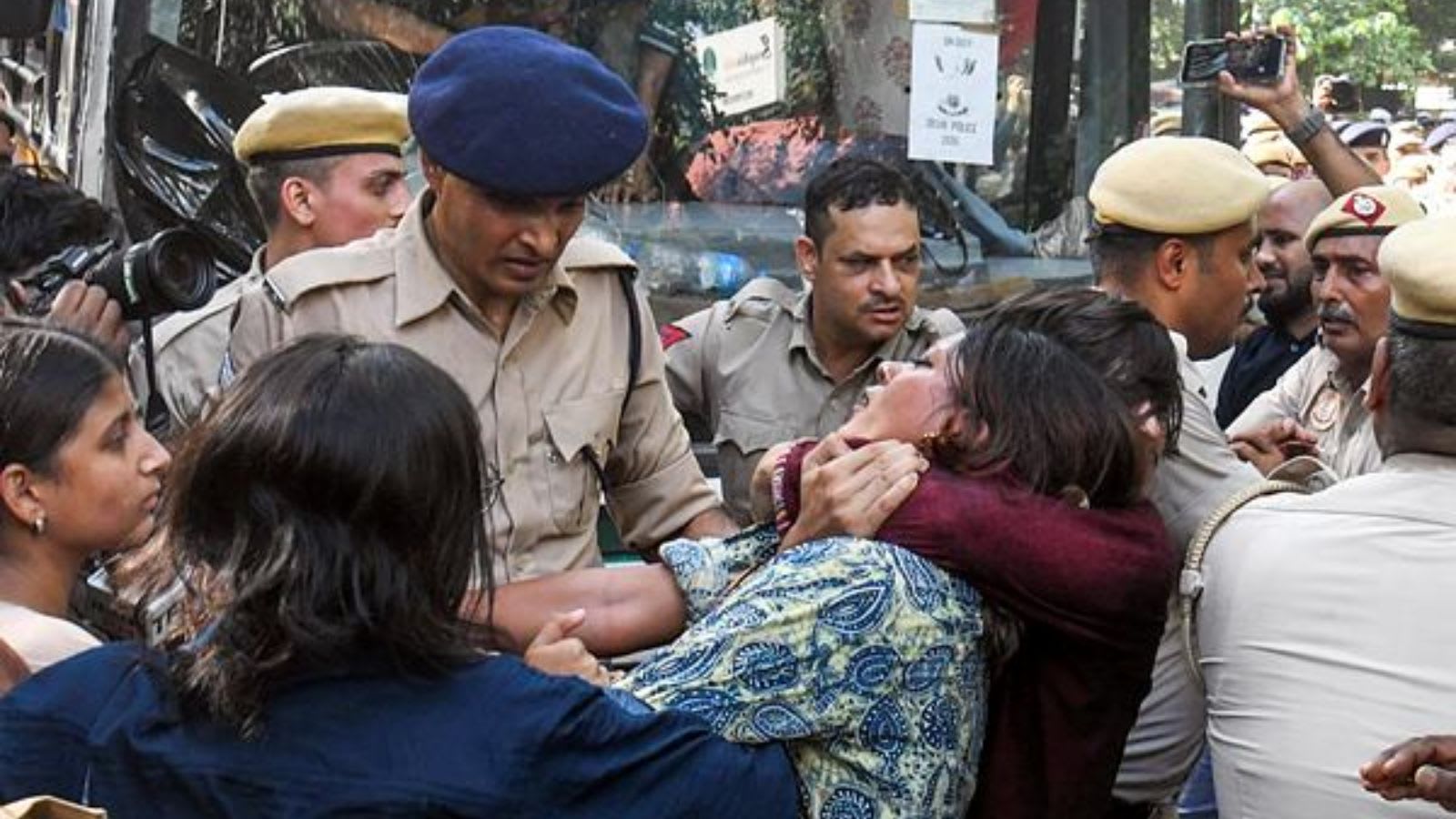 Why Mumbai police held back on ECI protests while Delhi cracked down