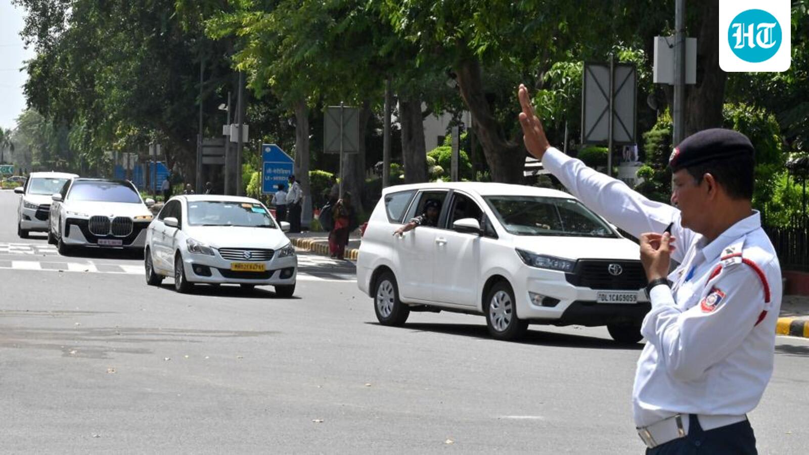 Bandra mechanic arrested for allegedly impersonating police officer: Cop
