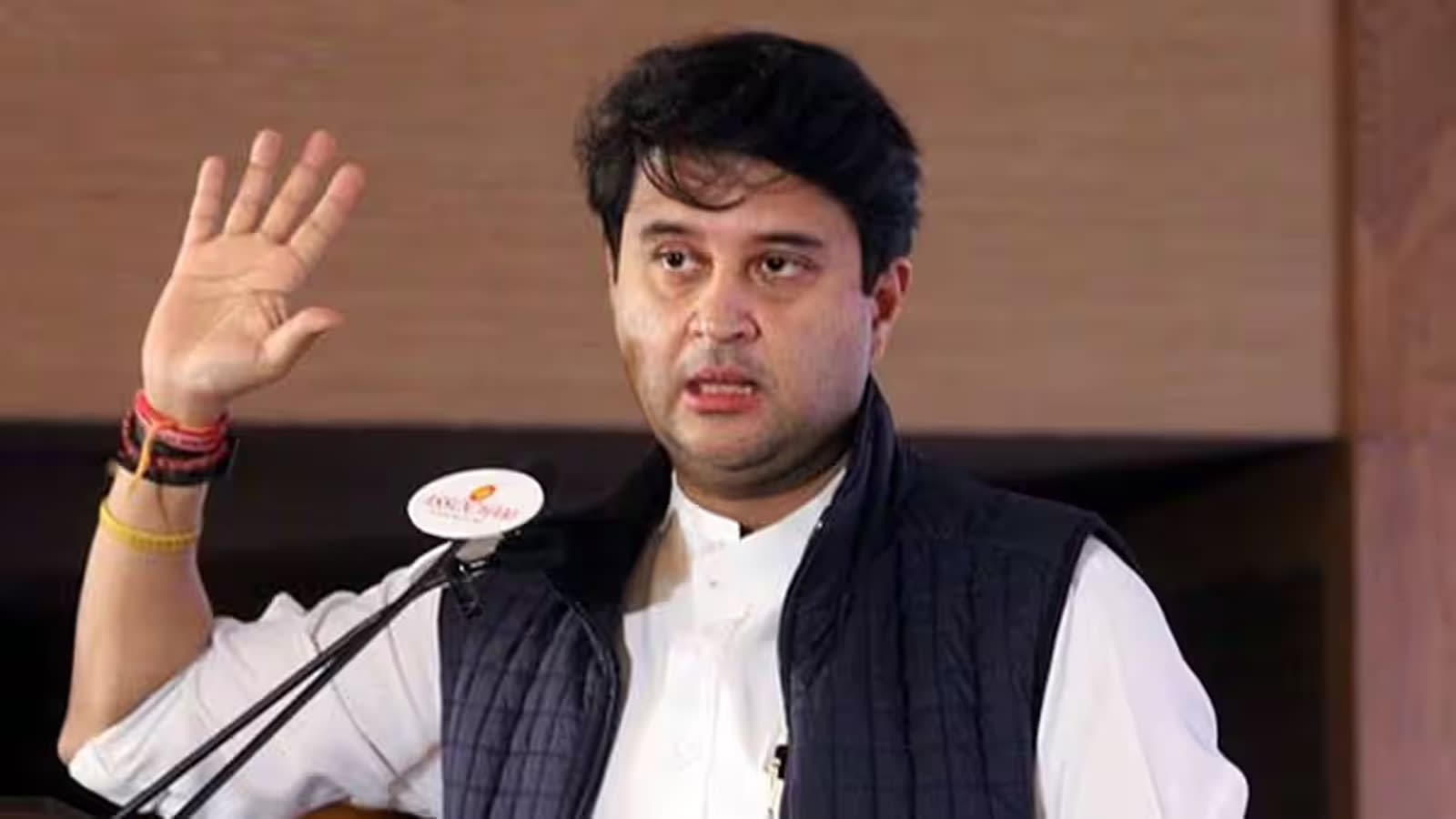 Delhi Confidential: Pranavi Urs’ gold, INDIA bloc’s EC march and JD(U)’s ‘fake’ faces