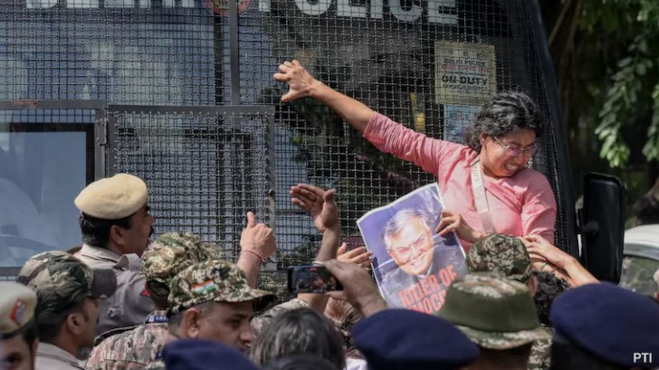 'Serious But Not Habitual Offender': Delhi Court Grants Bail To 17 Protesters