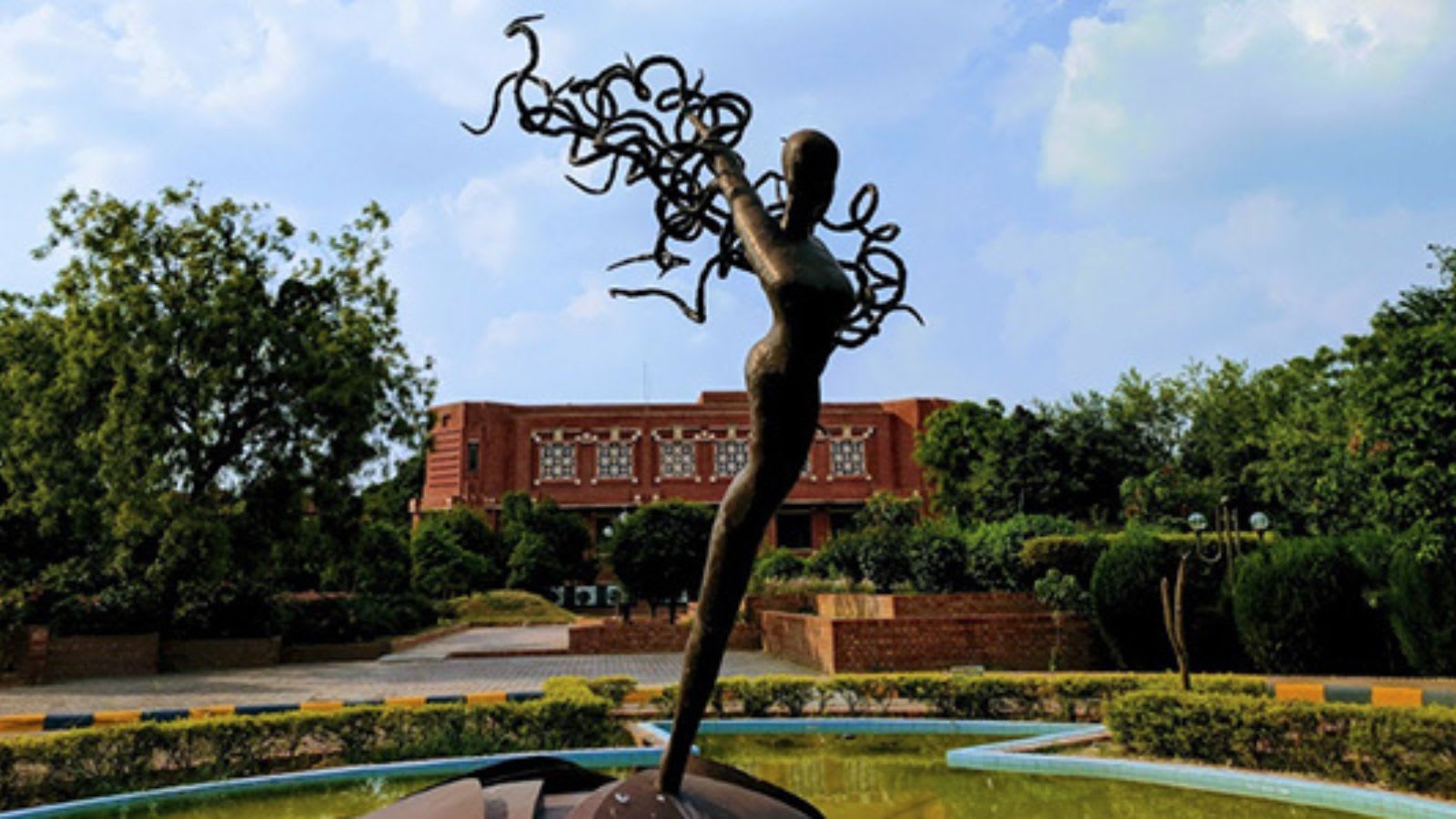 IIM Lucknow, TeamLease launch 11-month executive programme in Brand Management