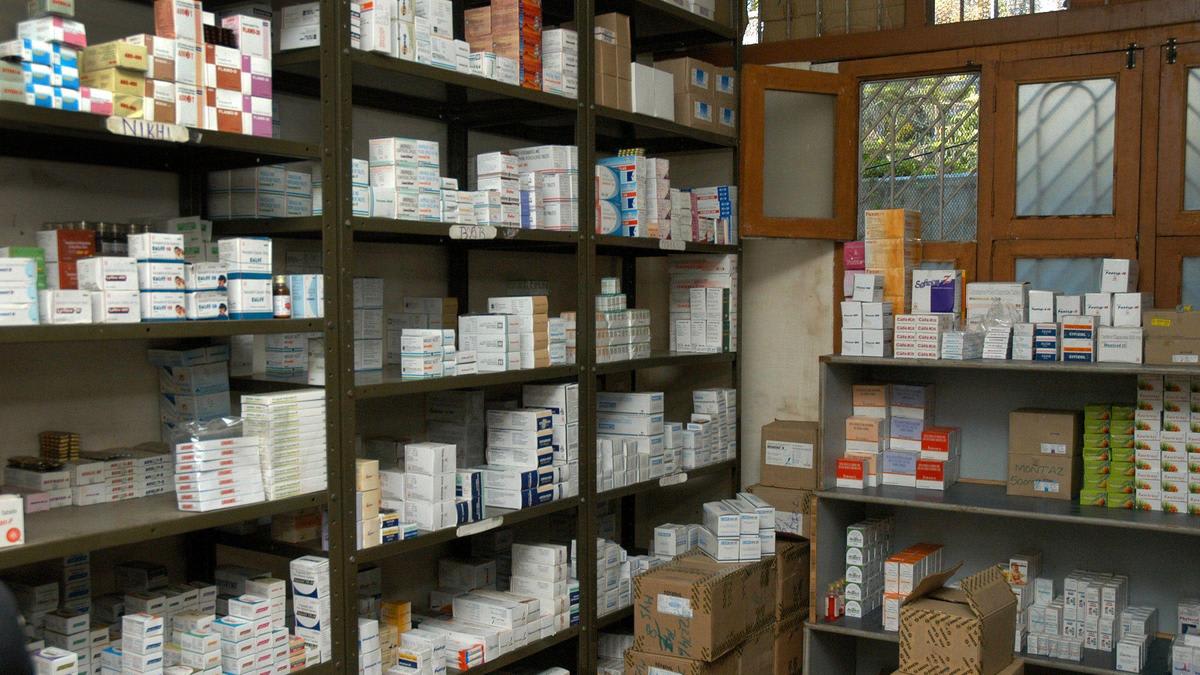SIT raids three Bengaluru pharmacies, traces trail of fake medicine sales