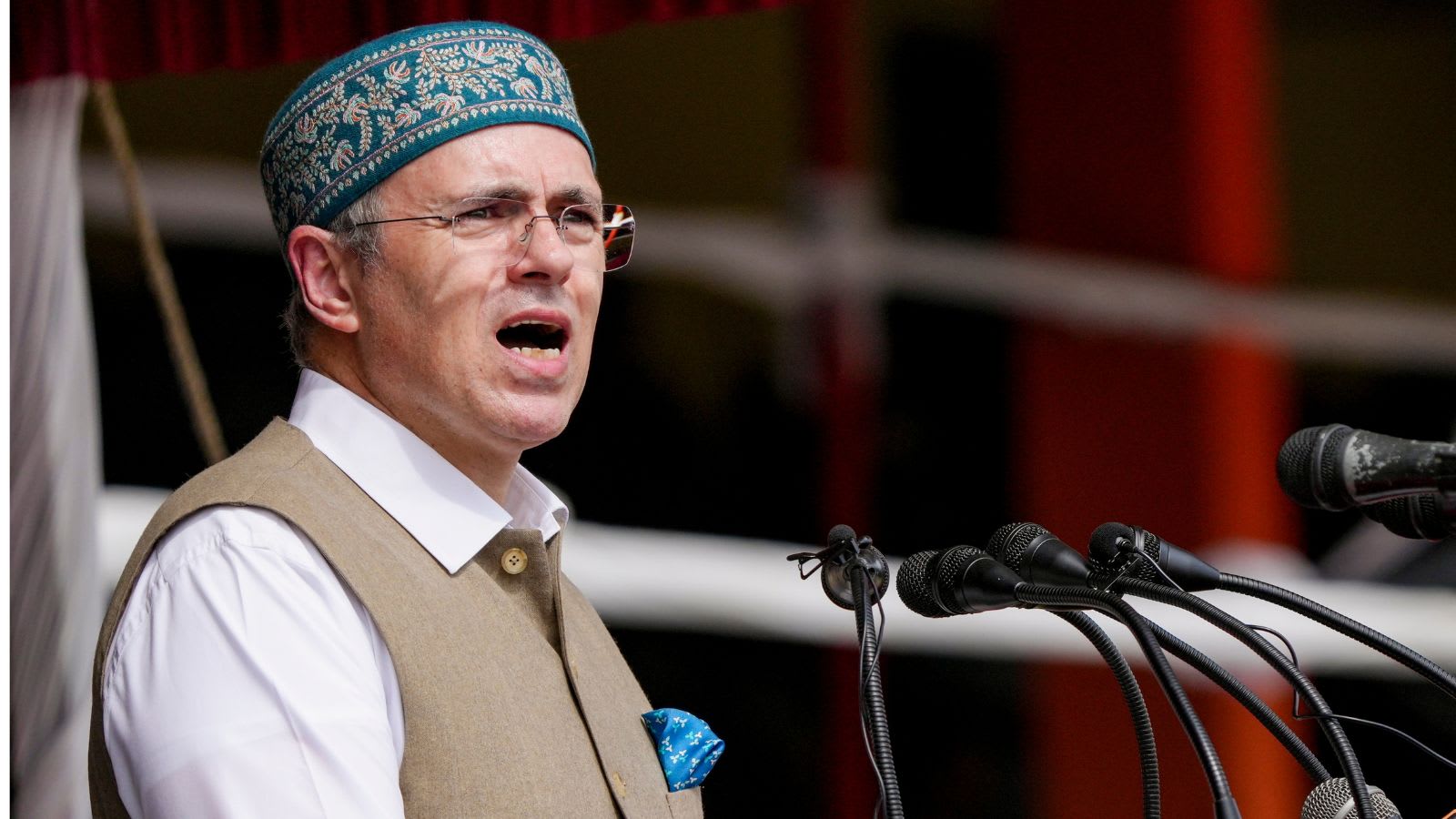 ‘Sudden action seems bit strange’: Omar Abdullah after 150 flown out of J&K for deportation