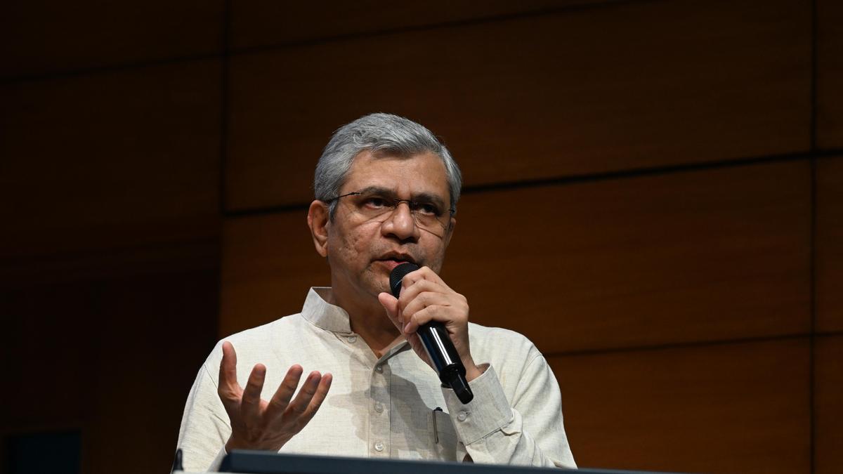 Cabinet clears apex body to handle roads, rail, ports as one network