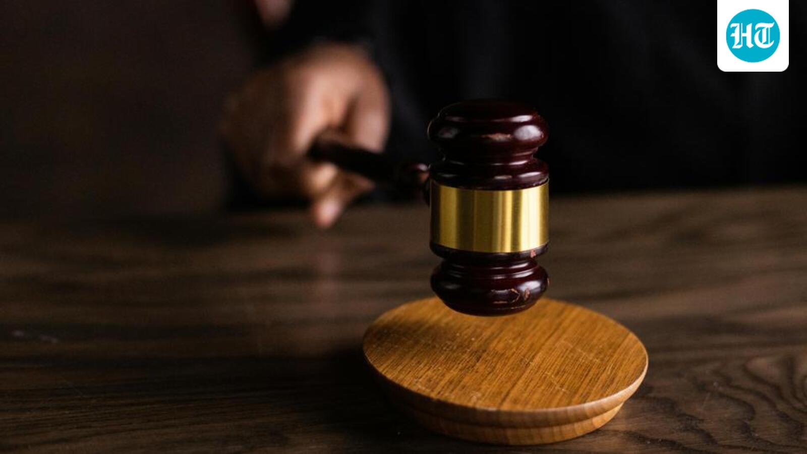 Builder, wife charged with cheating buyers of  ₹28 cr in Oshiwara project