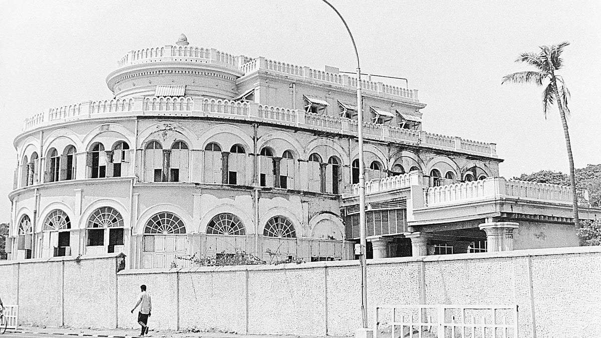 Blood-tainted ice cubes and a famine in Madras