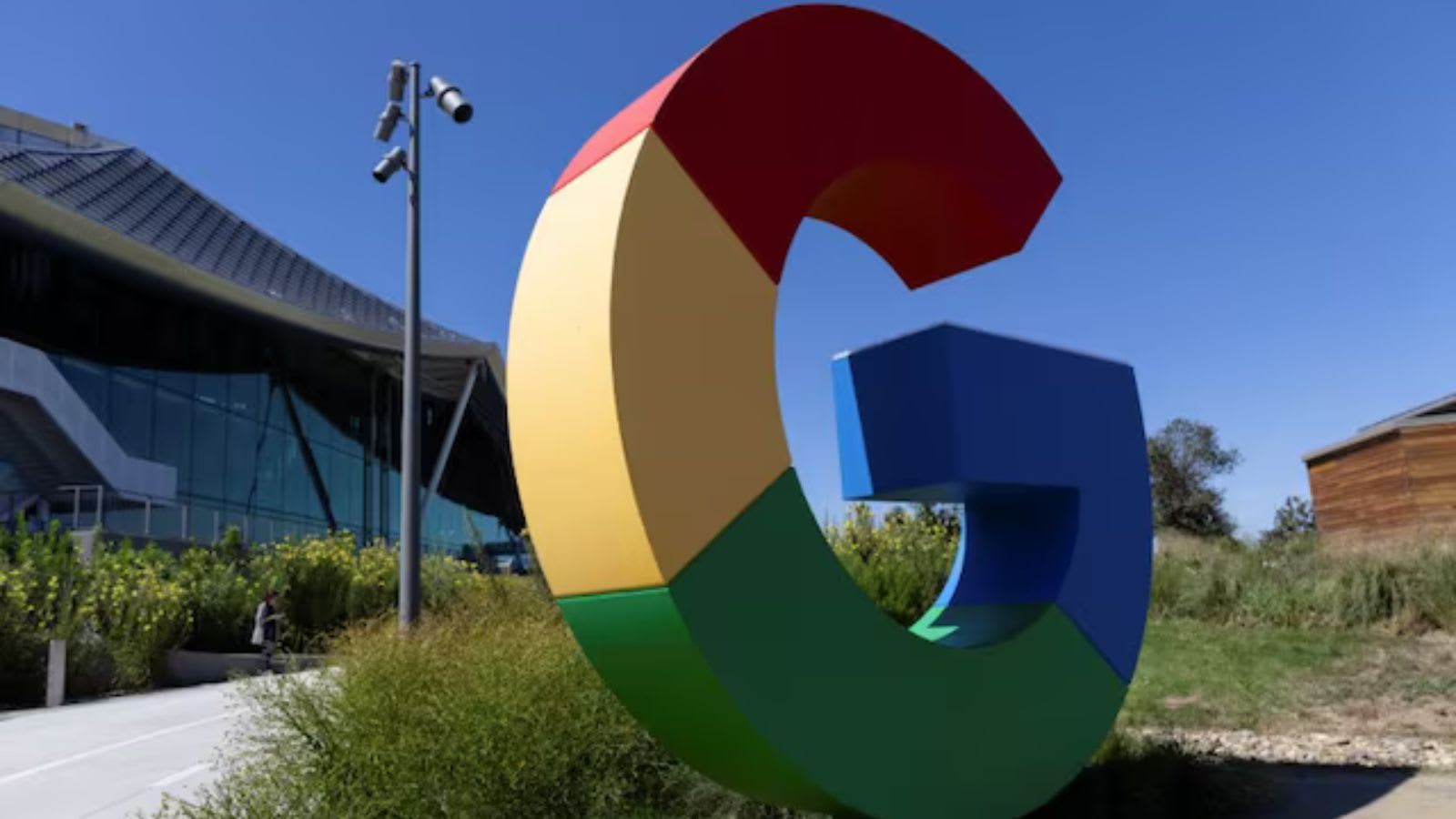 Google fights £1 billion UK lawsuit over app store fees in latest Big Tech case