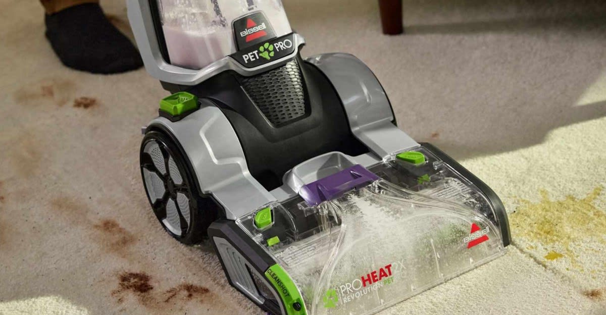 My cats hate to see this great upright carpet cleaner coming