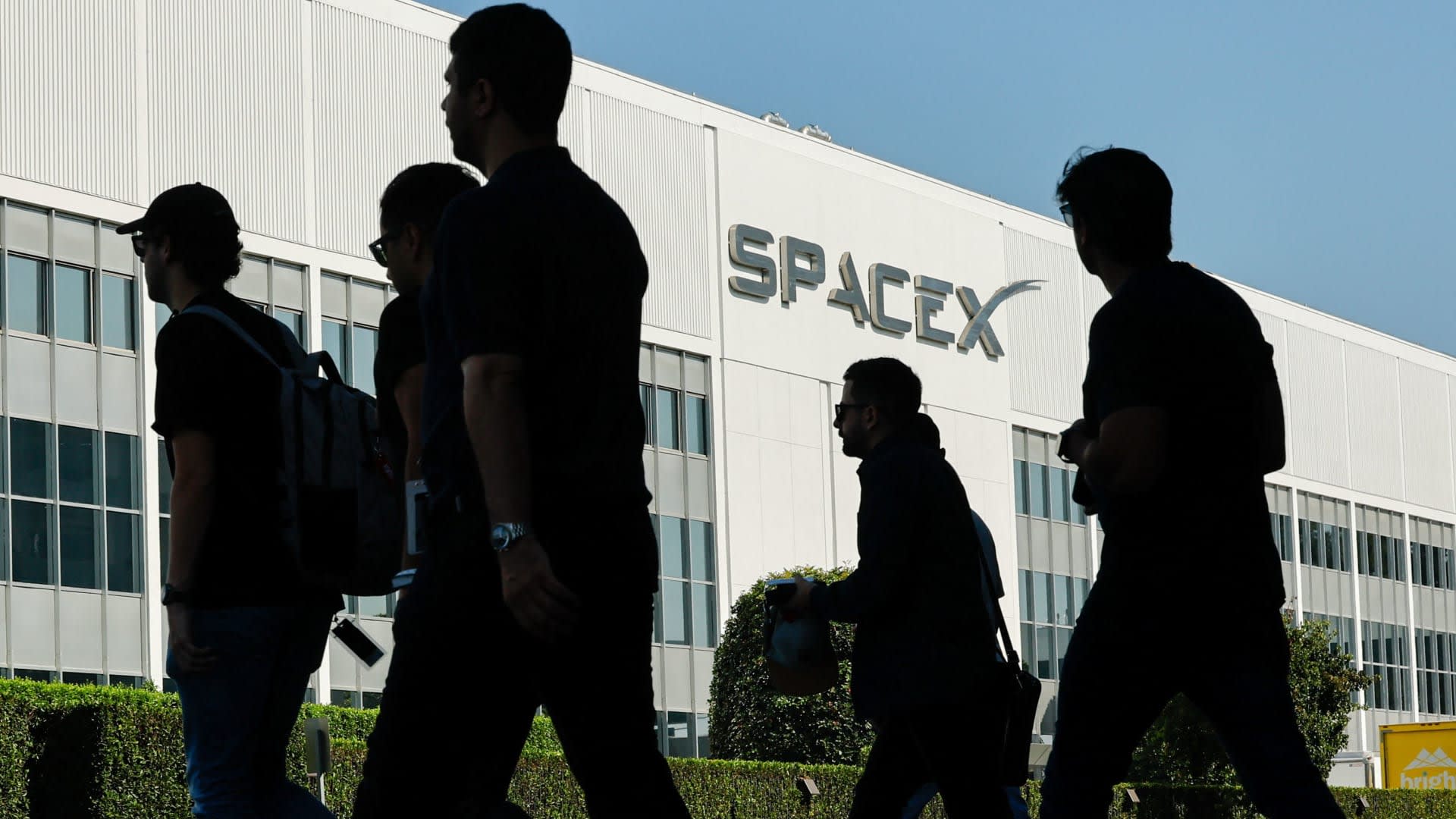 Apollo, banks in talks to finance SpaceX's $40 billion Nvidia GPU purchase
