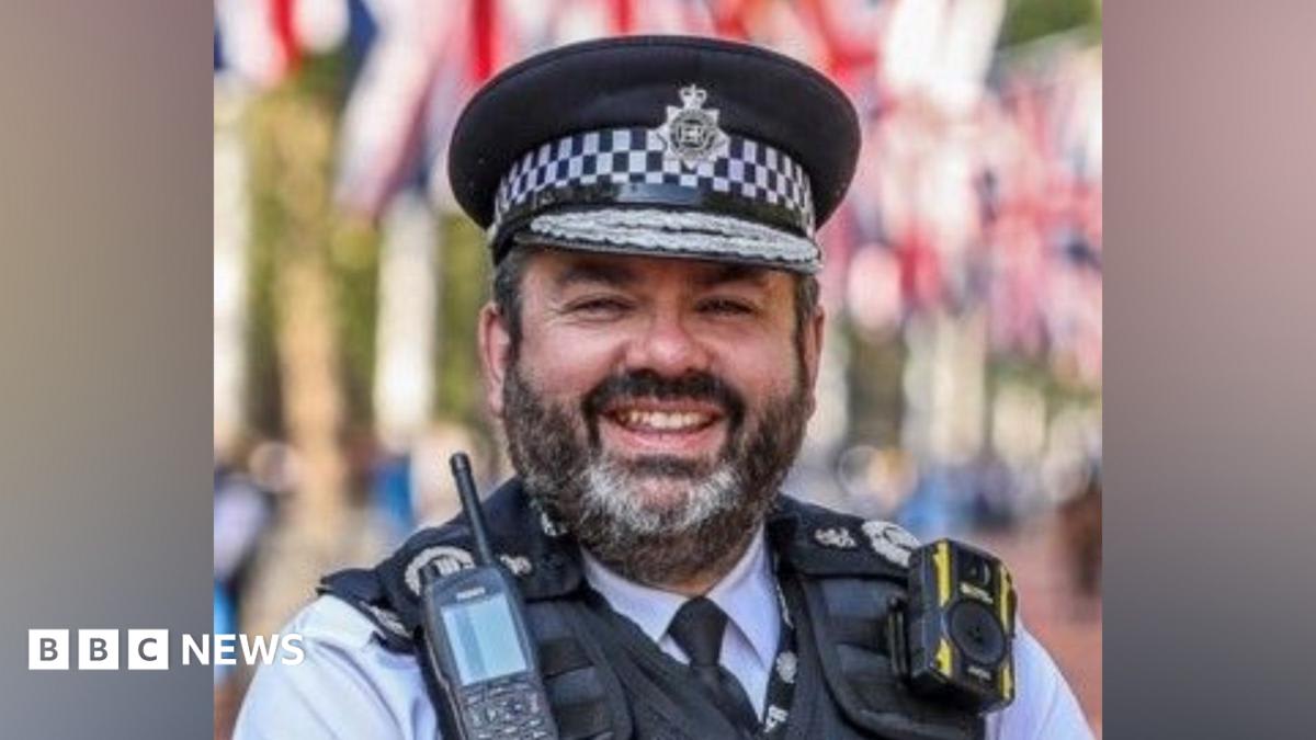 Met's Special Constabulary head fired after AI tool found deleted intimate images on work phone