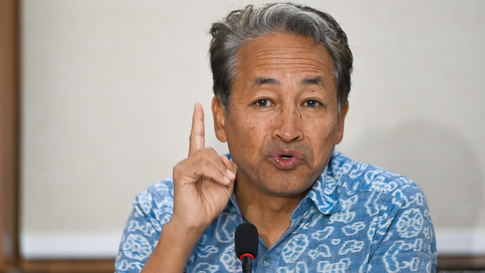 'Padyatra or anshan': Sonam Wangchuk's warning if leaders detained in Delhi not released by tomorrow