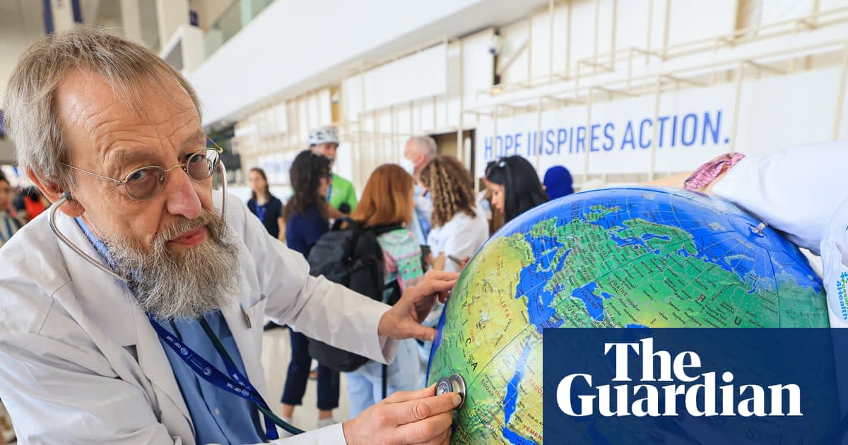 Nuclear war and malicious use of AI threaten end of humanity by 2100, says Lancet assessment