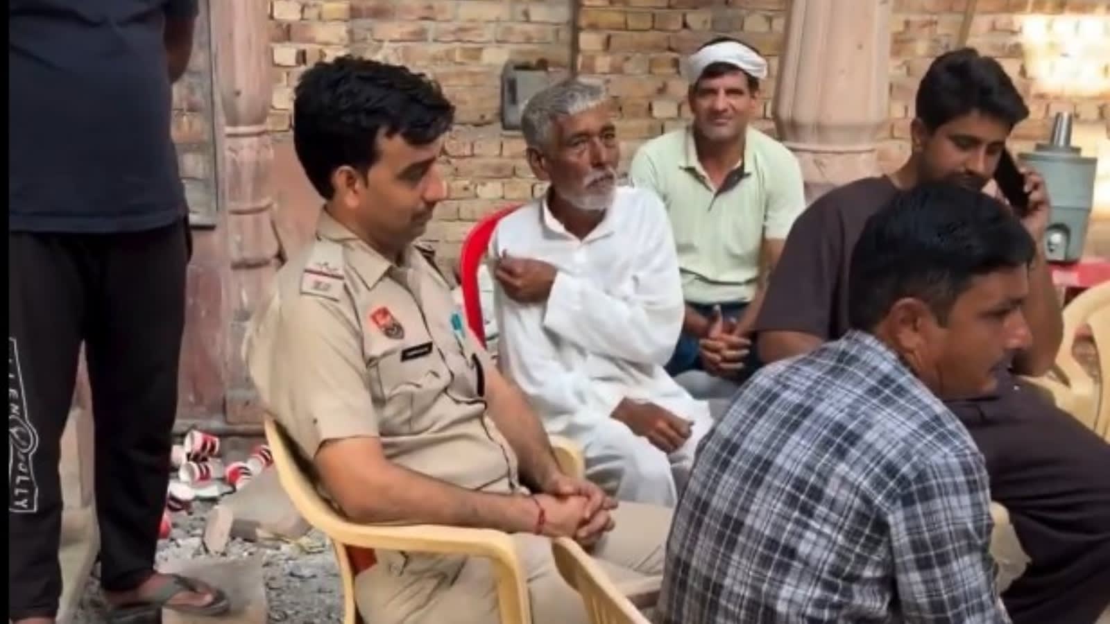 Policemen reach Rohtak village to detain protester, villagers take them hostage