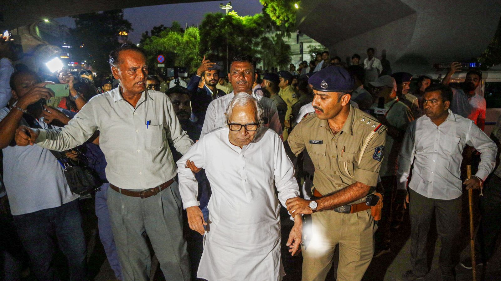 ‘Lone ranger’ atop bus, elderly inside them: 100 detained at Ahmedabad protest over SIR