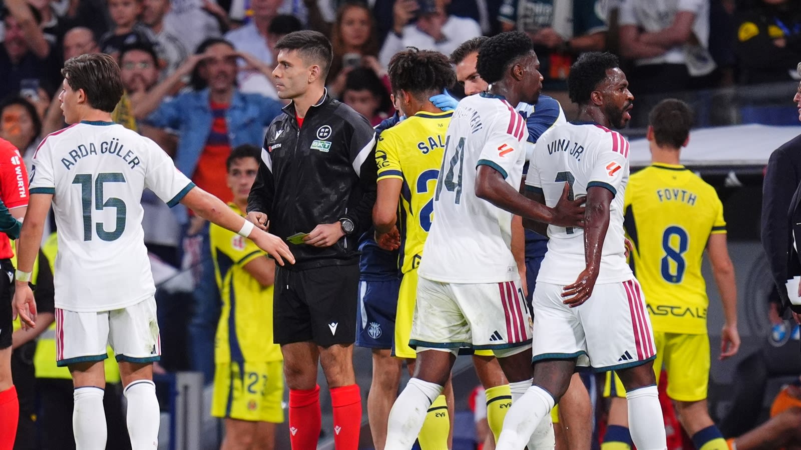 Vinicius scores, goal disallowed and then shown red card for pulling opponent’s hair
