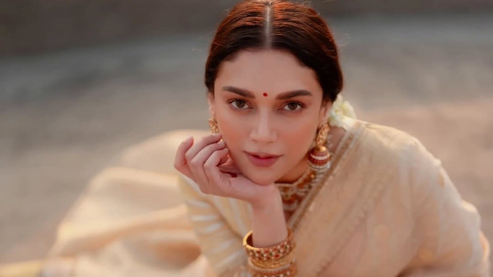 Aditi Rao Hydari says she can be ‘platonic friends’ with an ex: ‘Went to a co-ed boarding school’