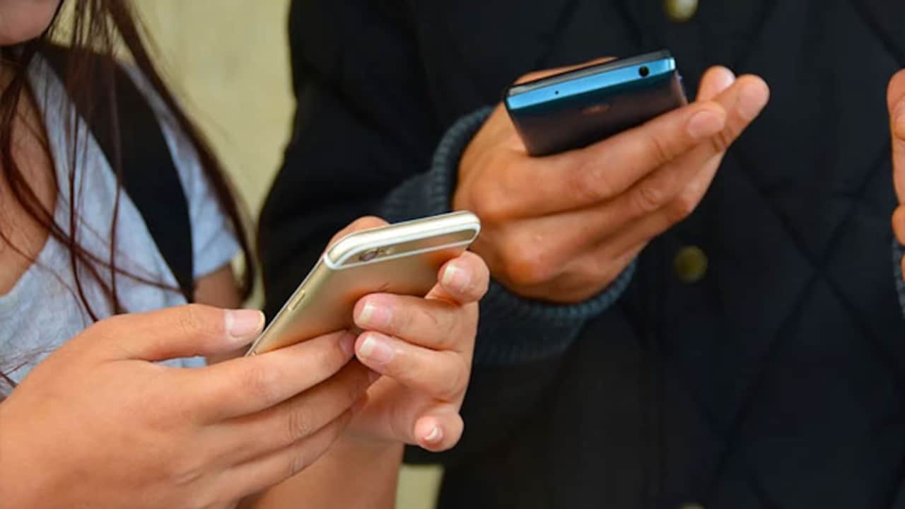 Case Against 3 Telemarketing Firms Over Misusing SMS Identities Of Companies