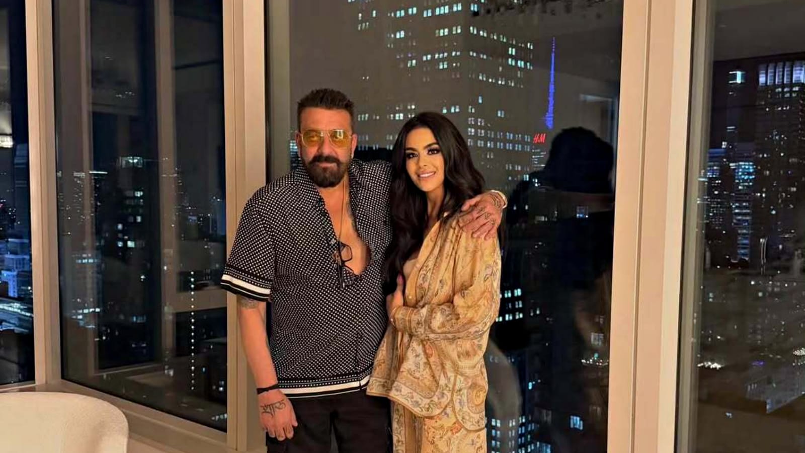 Sanjay Dutt’s NYC-style glass walls show why floor-to-ceiling windows never fade