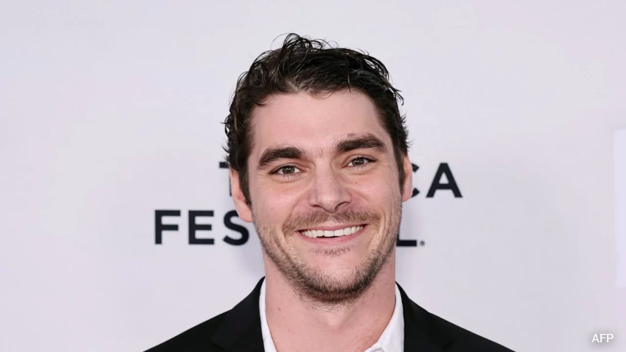 'Breaking Bad' Actor RJ Mitte Dies At 34