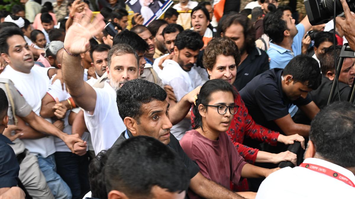 Anti-CEC protests LIVE: Supreme Court registry points out 10 defects in Rahul Gandhi's plea in SIR case