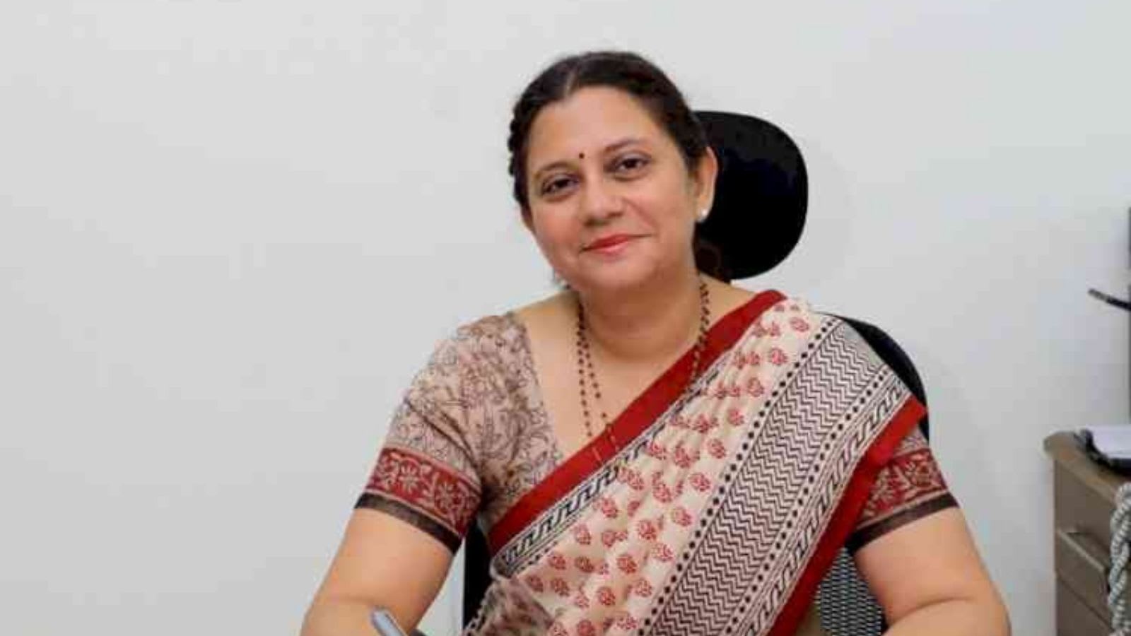 In times of protest against EC, rare all-party praise for Punjab CEO over SIR
