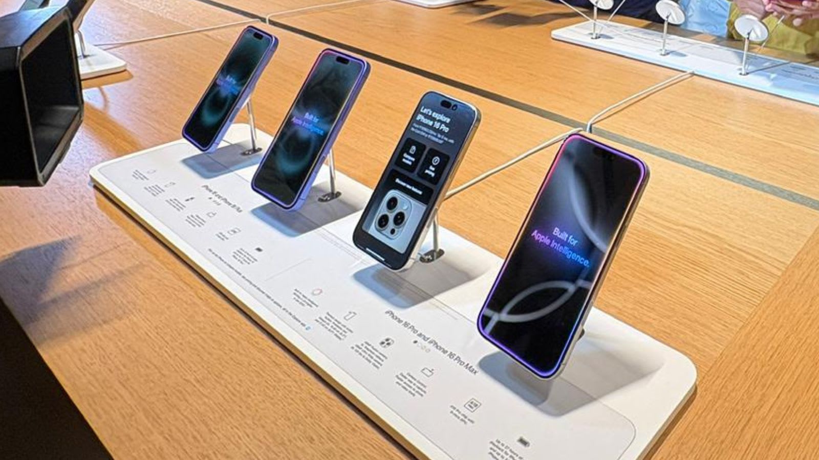 Global smartphone shipments record worst third quarter in 14 years amid memory shortage