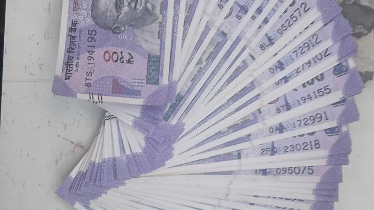 Bank staffer among three persons held for circulating counterfeit currencies in Vellore