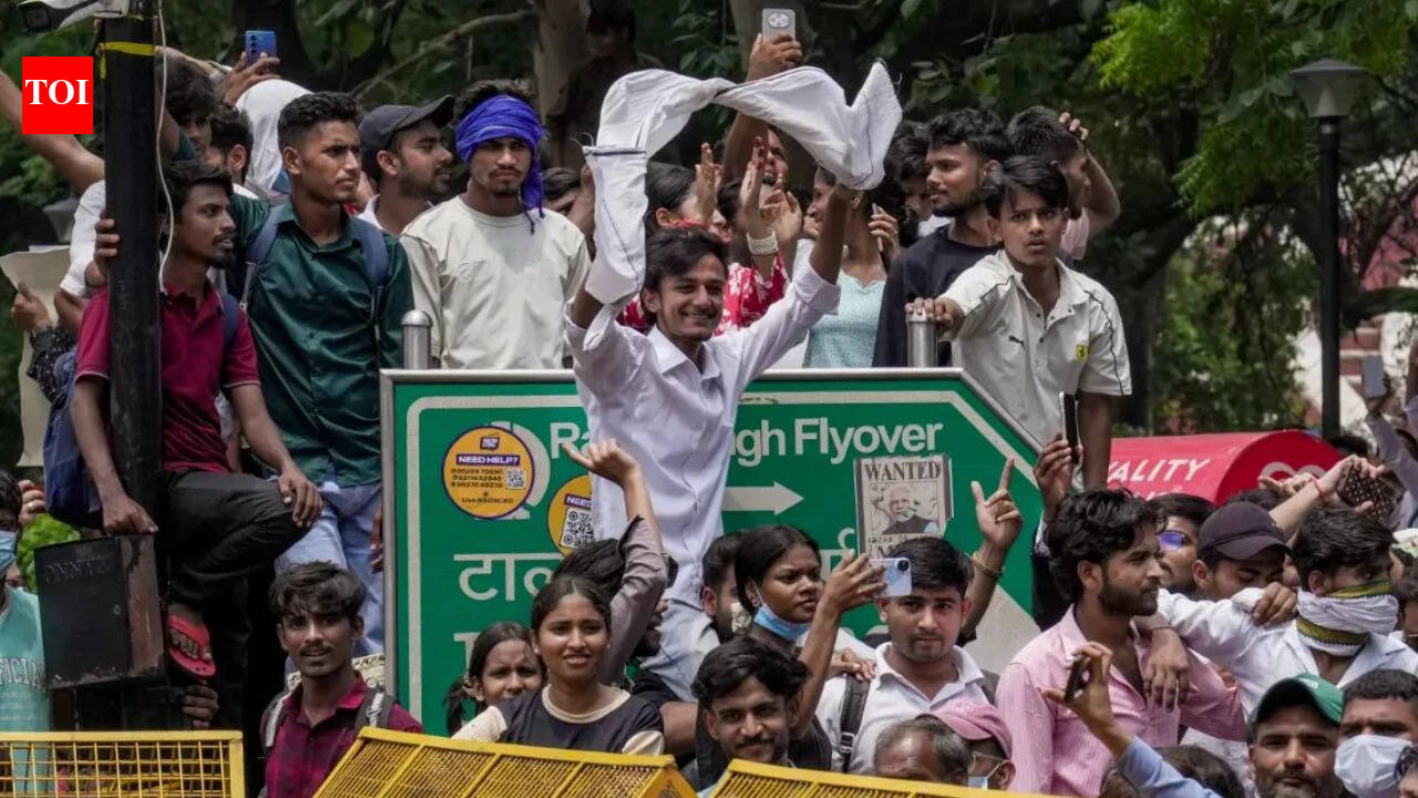 ‘Constitution, not convenience’: Harvard-affiliated Indians hit out at anti-EC protests
