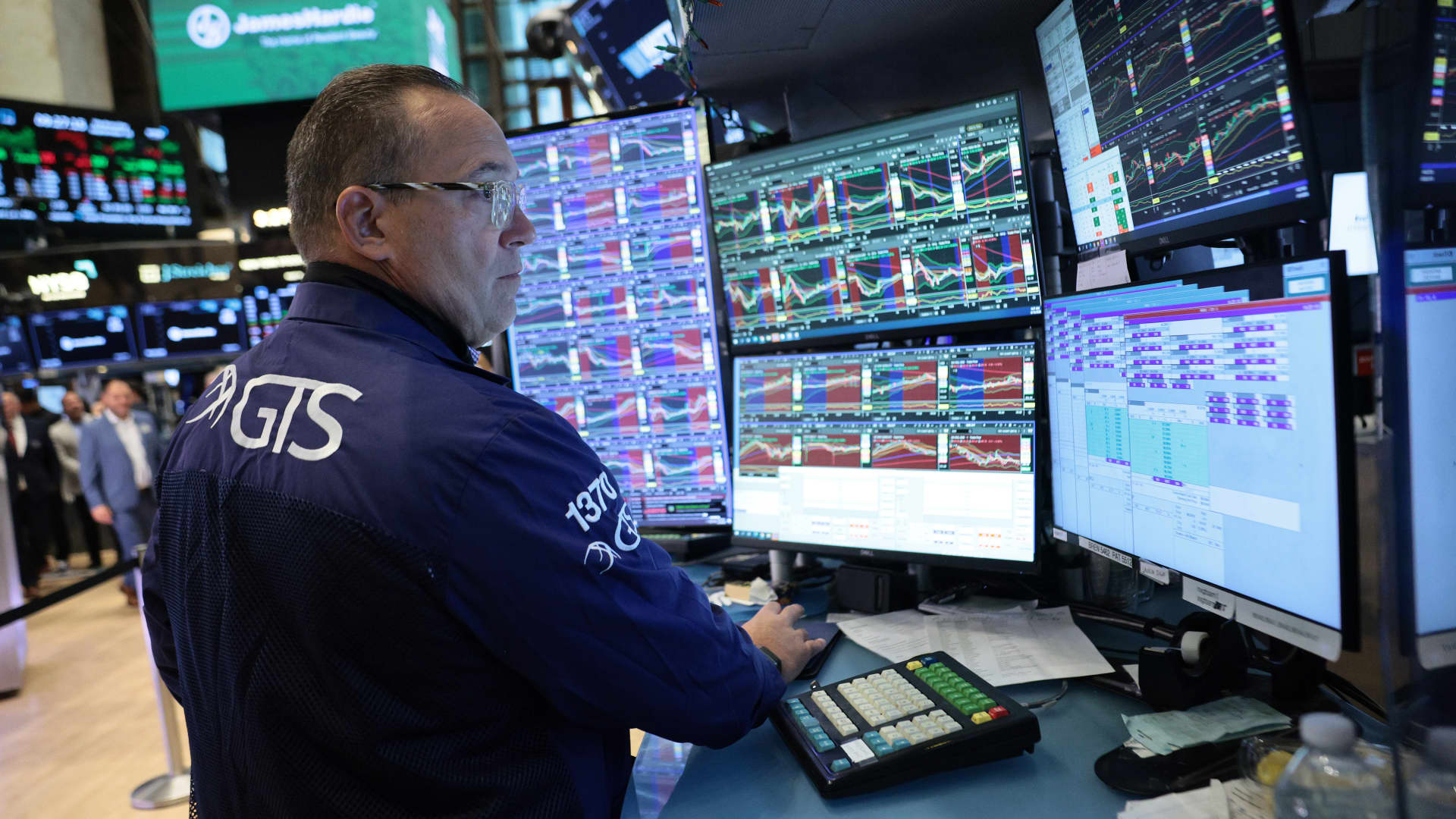 U.S. Treasury yields inch lower as investors await key inflation report