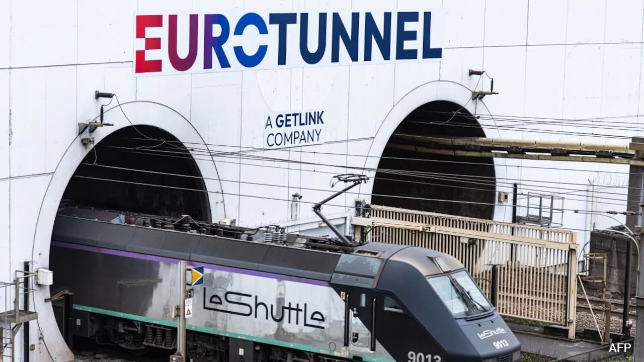 Bus Collides With Train Near Channel Tunnel Entrance In France, 19 Injured