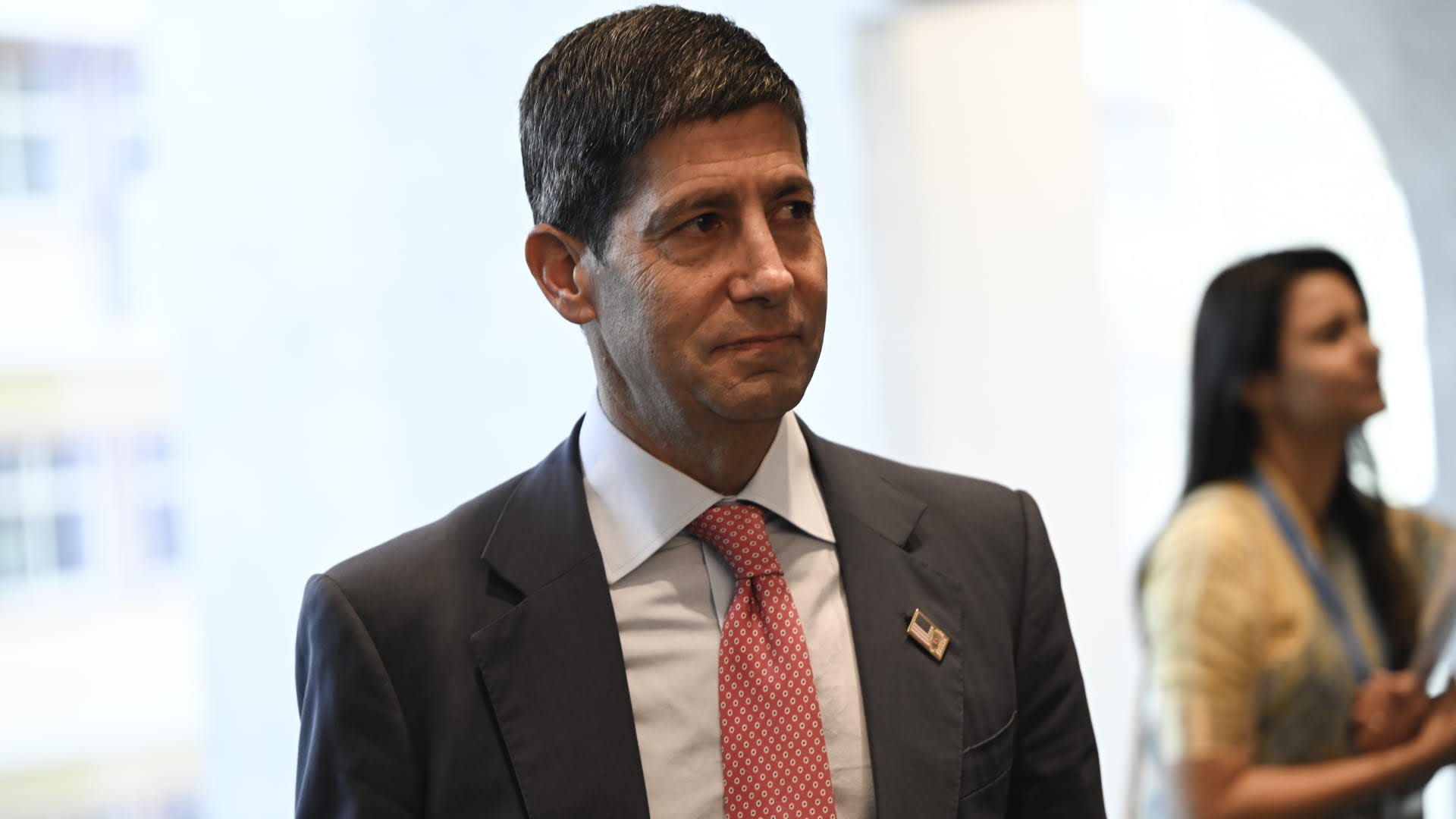 Fed's Warsh says AI path will be 'very bumpy' but ultimately 'very good' for wealth
