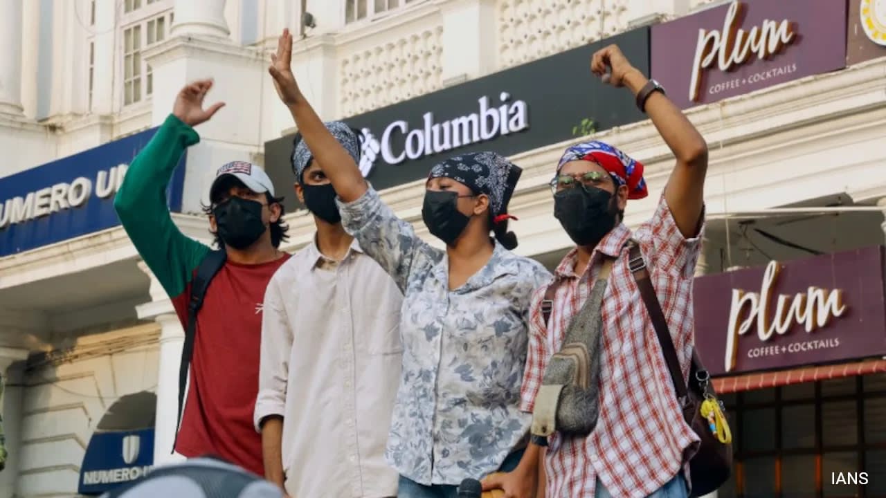 "Why Not Go To Approved Sites?" Delhi Traders' Body To Protesters
