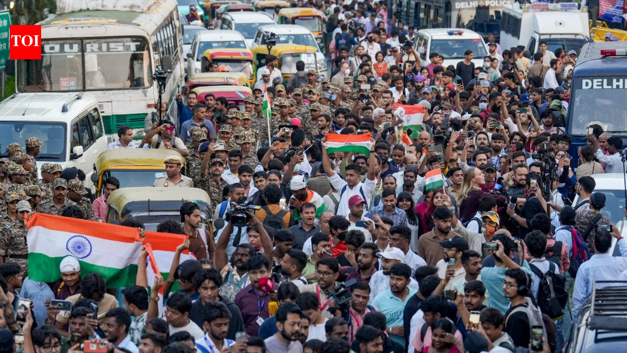 What about our livelihood, ask Delhi traders as protests disrupt festive sales