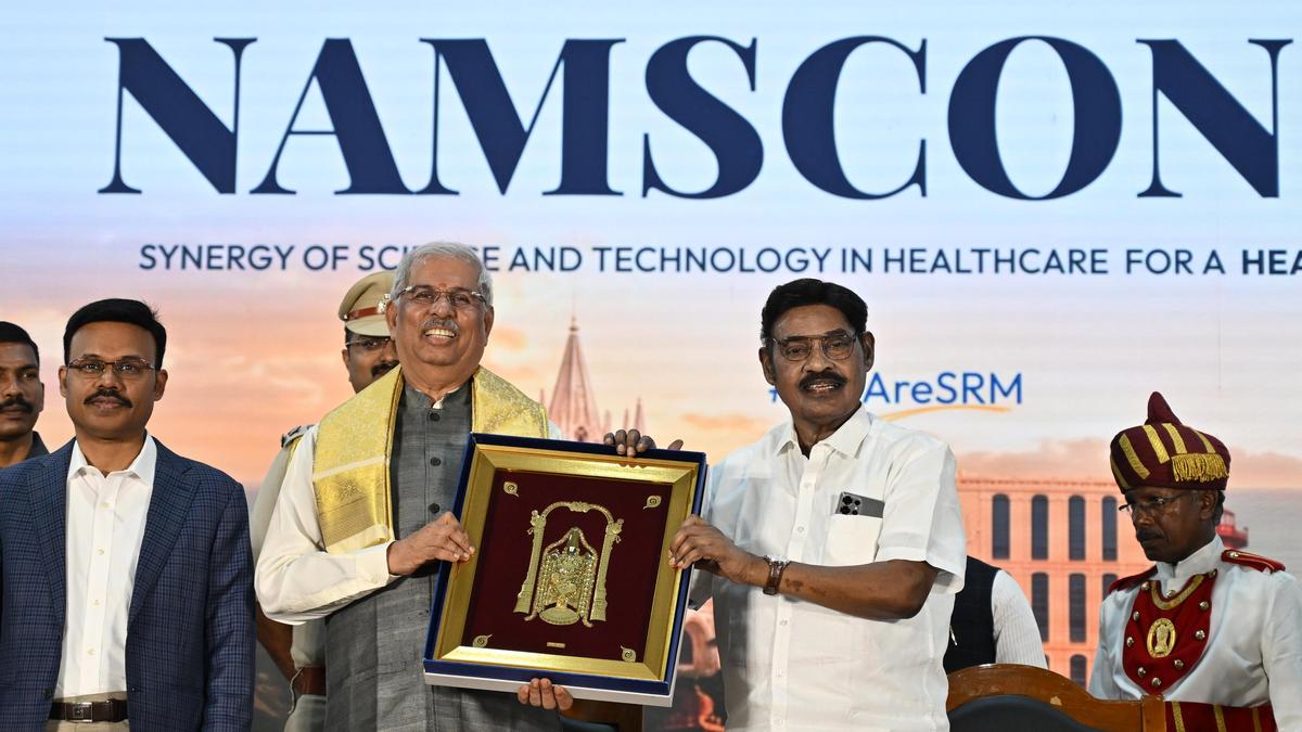 Governor stresses on efforts to take medical facilities to remotest villages