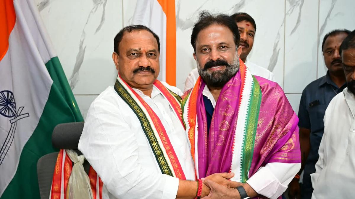 Officials close to BRS misleading Ministers, alleges Madhu Yaskhi Goud