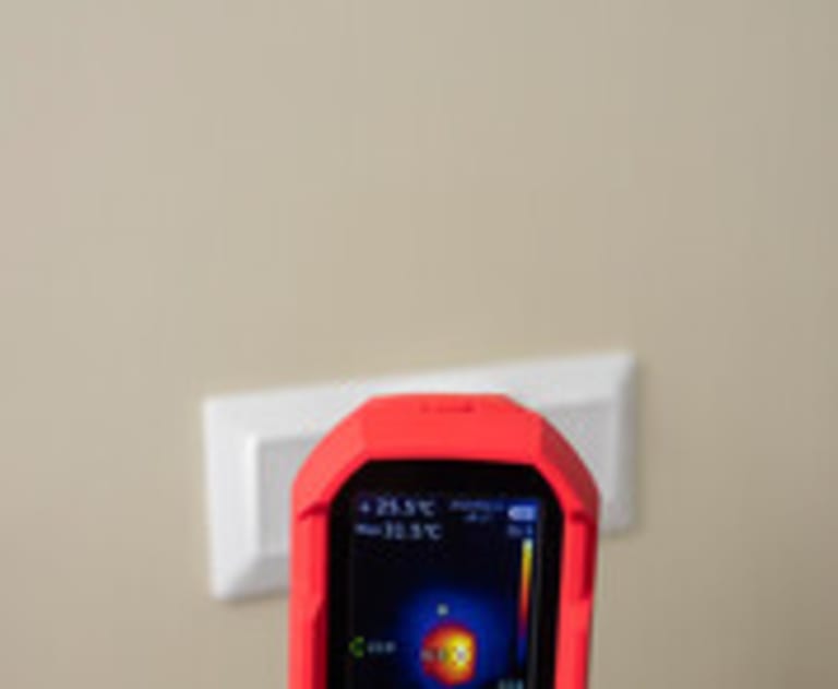 Thermal check for outlets